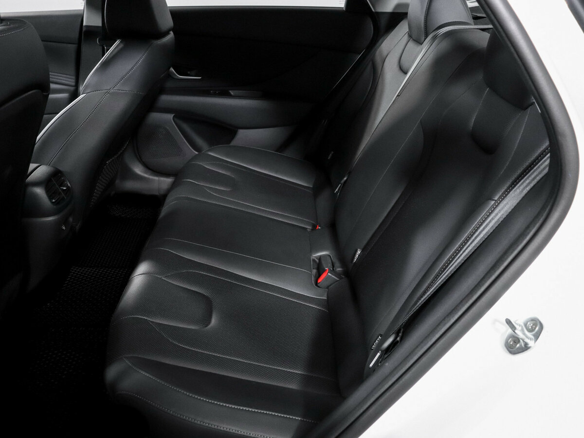 Купить Hyundai Elantra VII (CN7) Рестайлинг, 2023, 7 800 км, фото №10