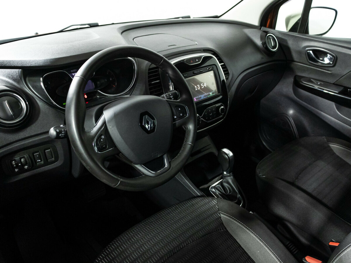 Купить Renault Kaptur I, 2017, 72 300 км, фото №11