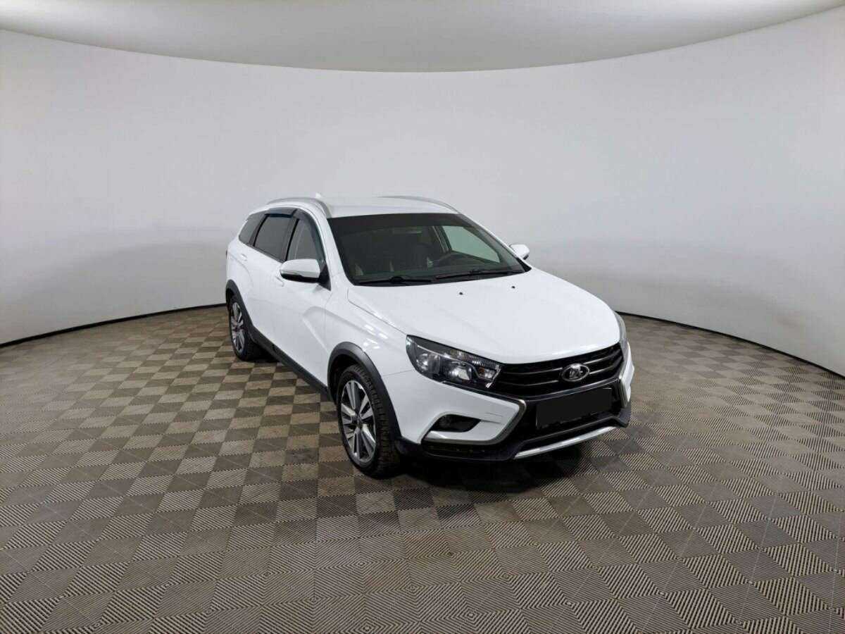 Купить Lada (ВАЗ) Vesta SW Cross, 2018, 98 000 км, фото №3