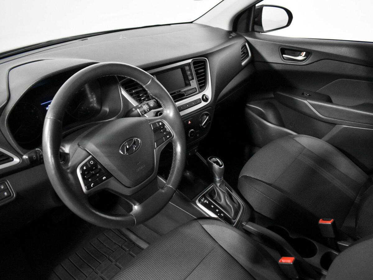 Купить Hyundai Solaris II, 2017, 101 421 км, фото №9