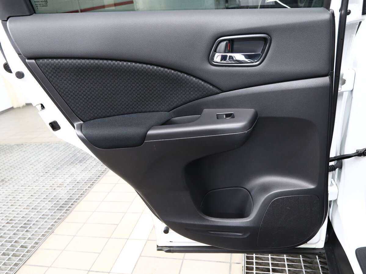 Купить Honda CR-V, 2015, 87 400 км, фото №9