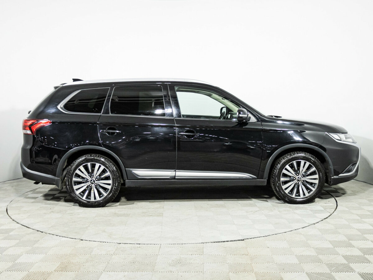 Купить Mitsubishi Outlander III Рестайлинг 3, 2018, 148 747 км, фото №4