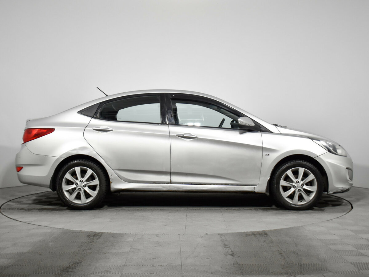 Купить Hyundai Solaris I, 2012, 280 129 км, фото №4