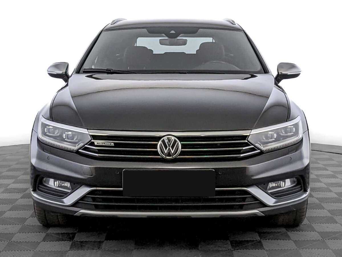 Купить Volkswagen Passat Alltrack, 2018, 188 183 км, фото №2