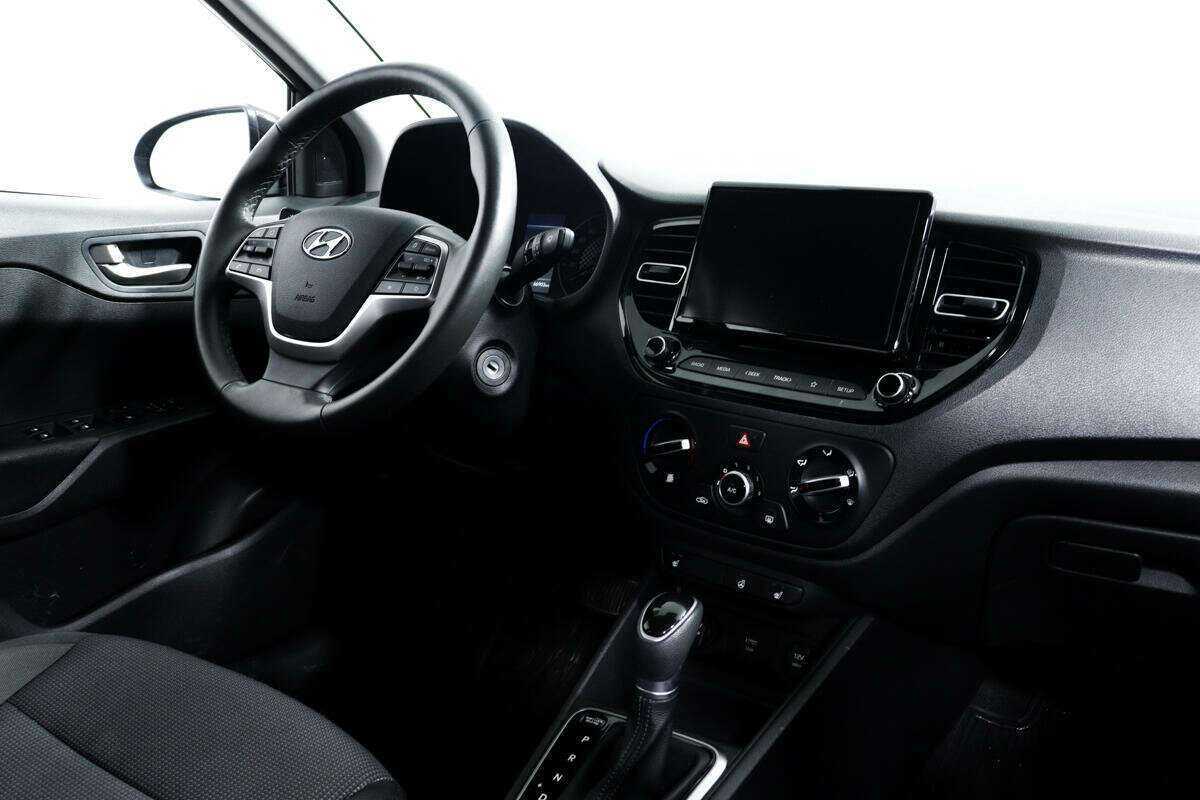 Купить Hyundai Solaris, 2020, 66 861 км, фото №9