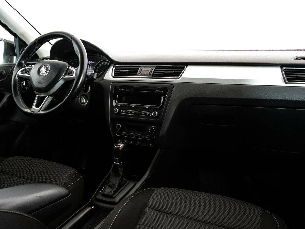 Купить Skoda Rapid, 2015, 150 162 км, фото №9