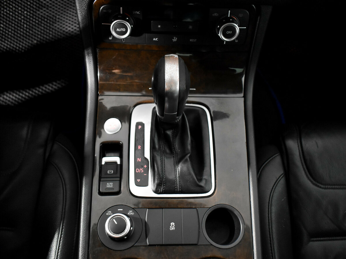 Купить Volkswagen Touareg II, 2014, 435 511 км, фото №8