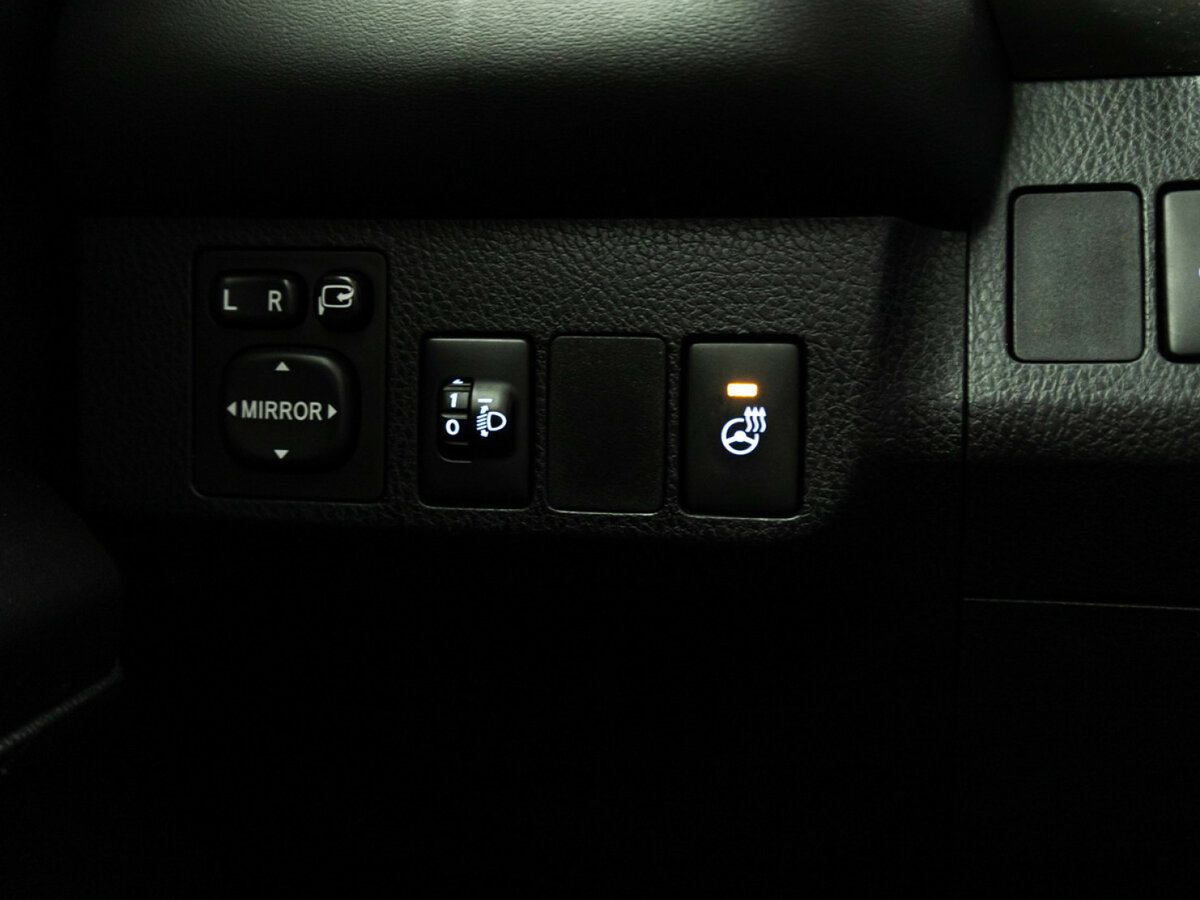 Купить Toyota RAV4 IV (XA40) Рестайлинг, 2016, 193 166 км, фото №19