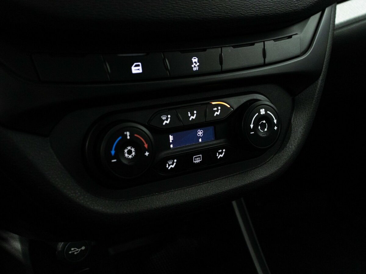 Купить Lada (ВАЗ) Vesta I, 2020, 82 977 км, фото №15
