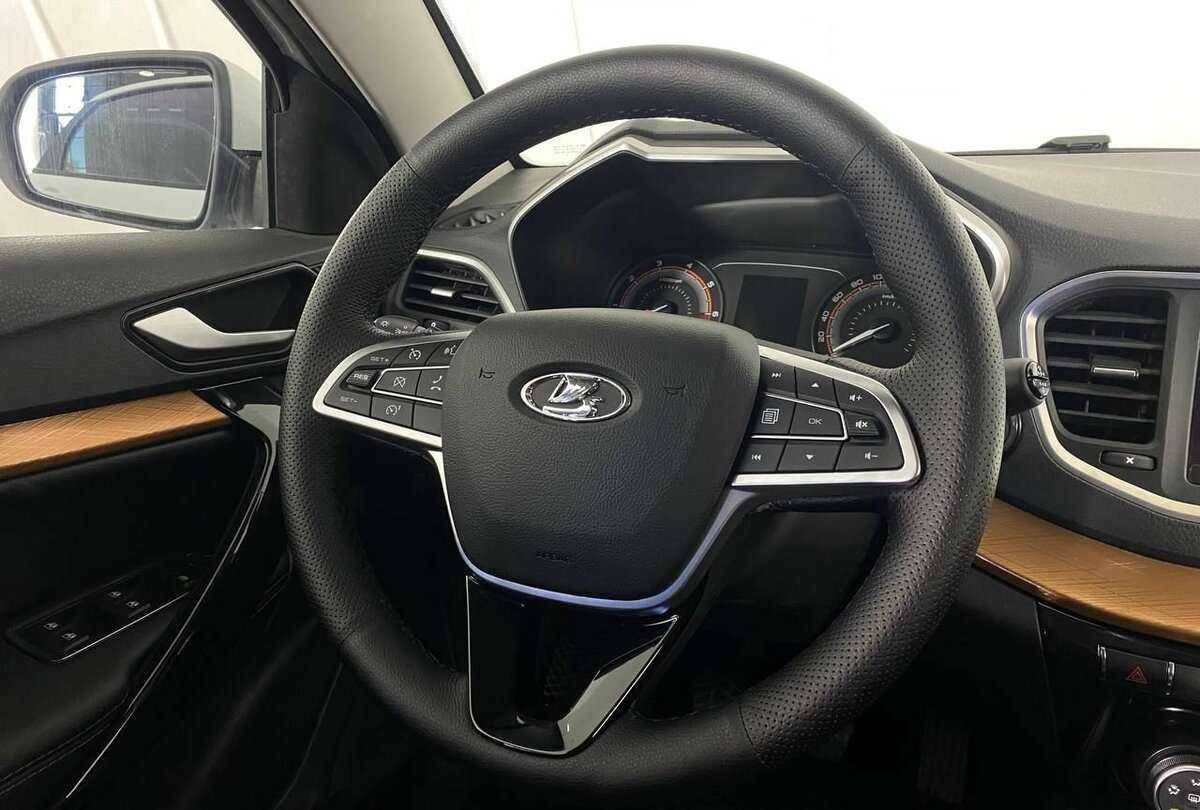 Купить Lada (ВАЗ) Vesta, 2023, 2 500 км, фото №9