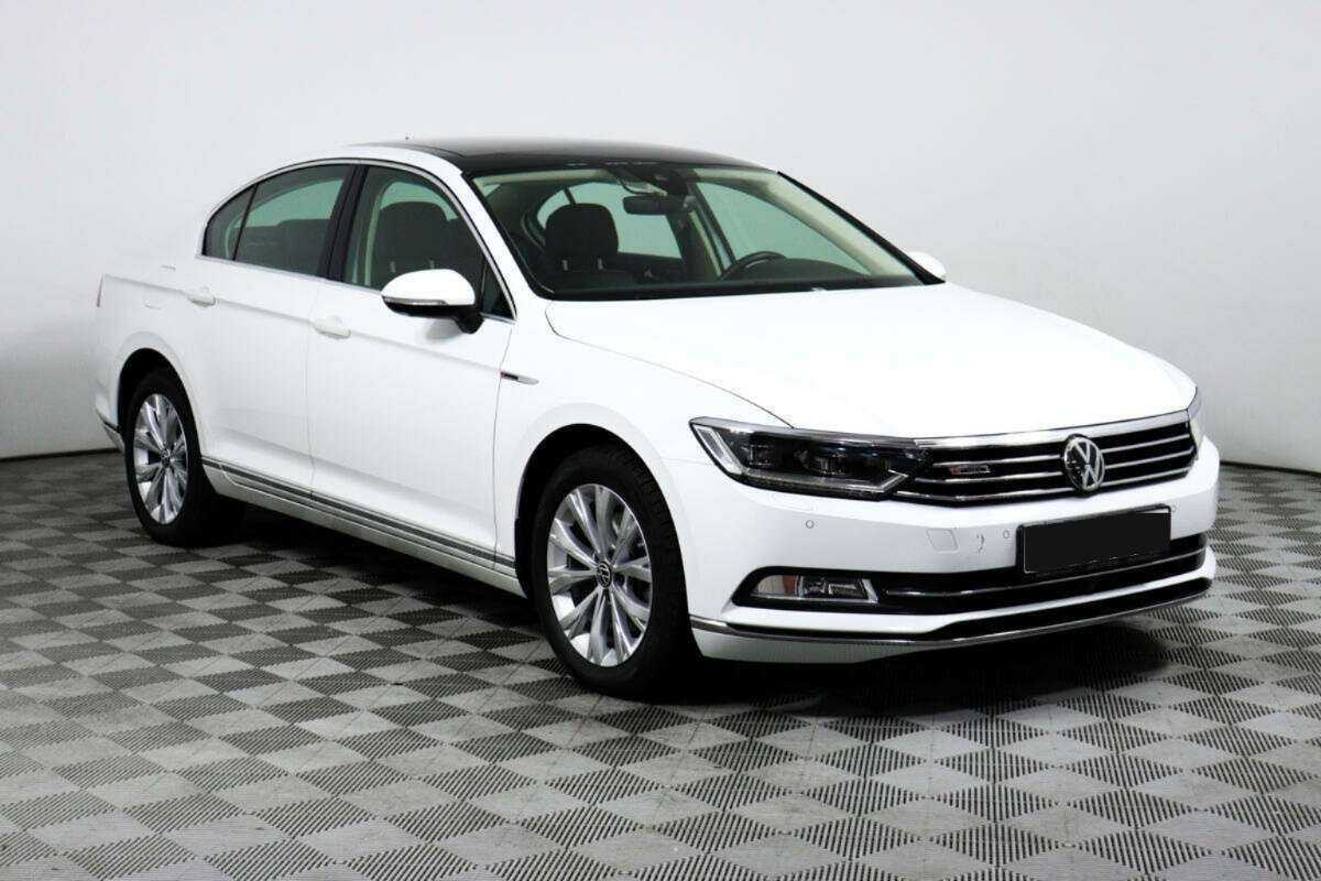 Купить Volkswagen Passat DSG7, 2018, 51 460 км, фото №2