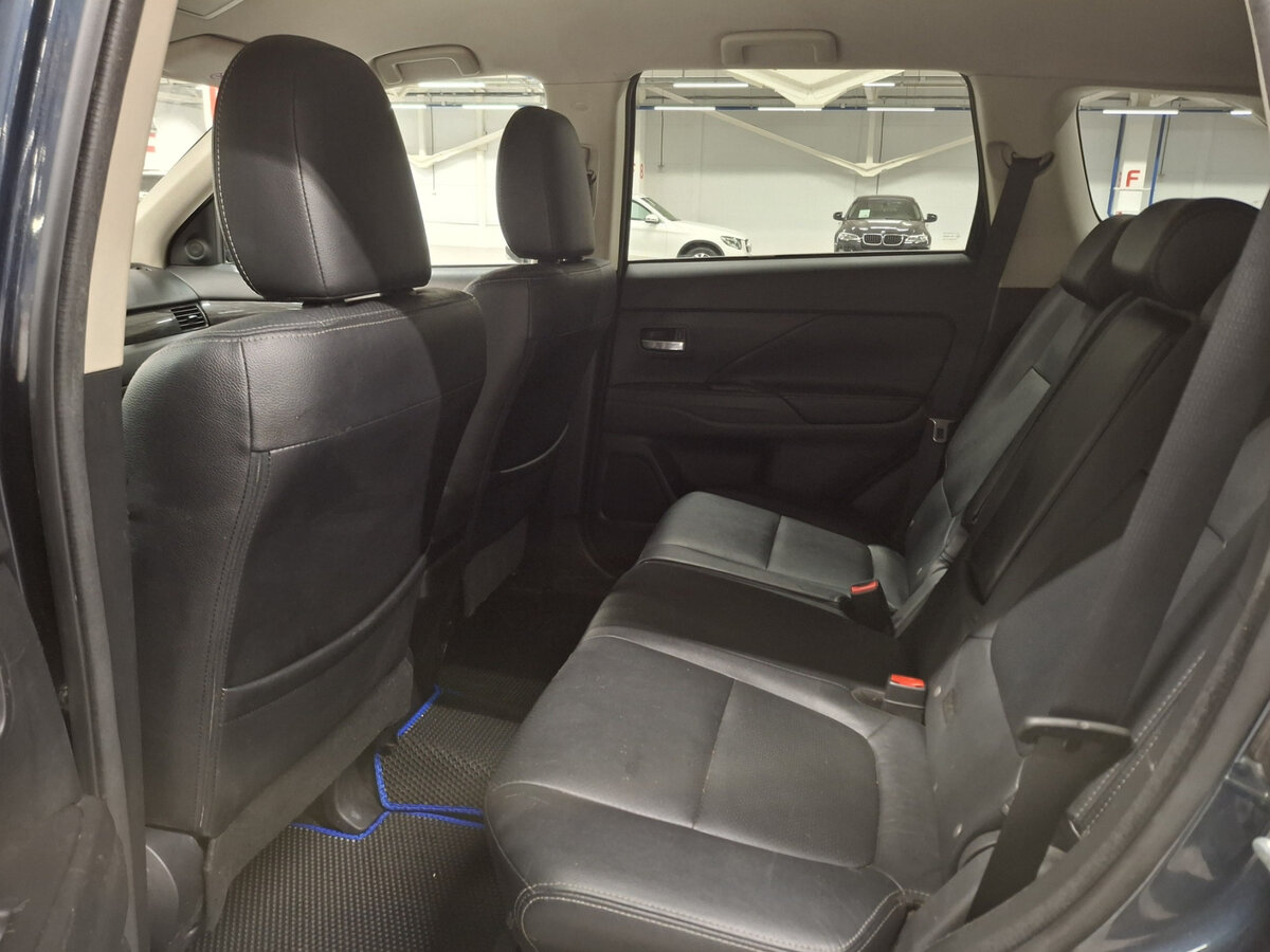 Купить Mitsubishi Outlander III Рестайлинг 2, 2017, 165 032 км, фото №11