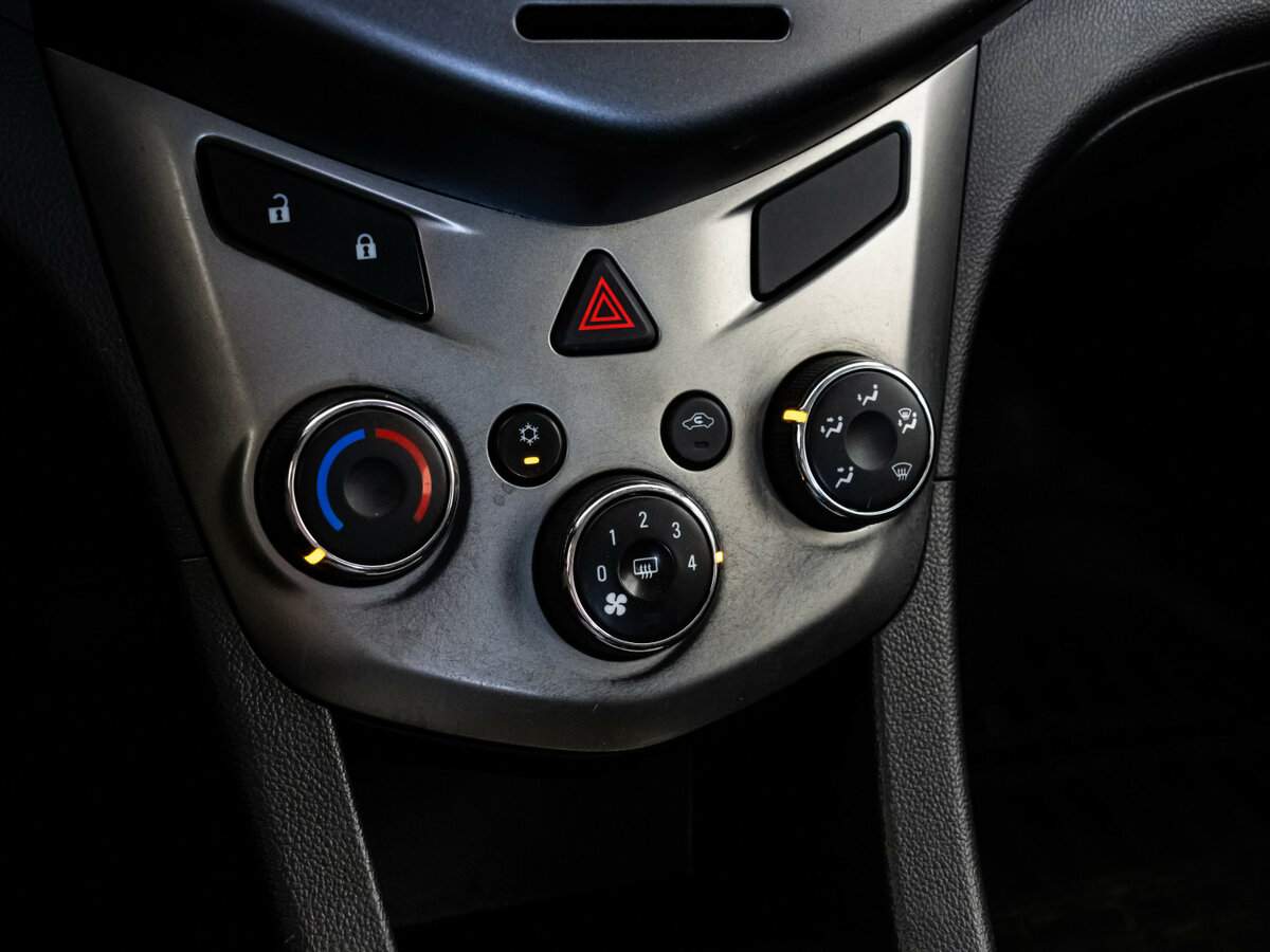 Купить Chevrolet Aveo, 2014, 150 371 км, фото №13