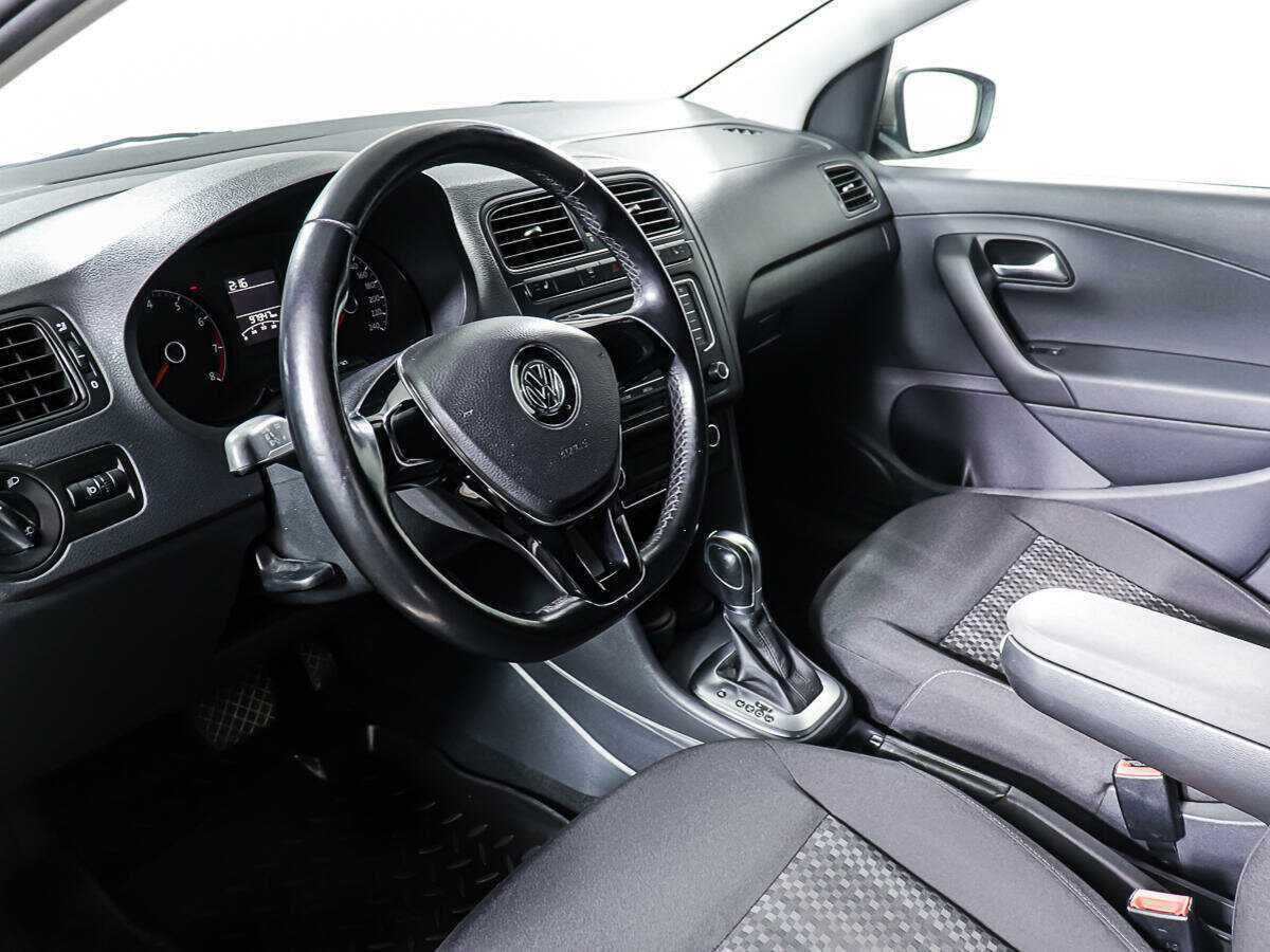 Купить Volkswagen Polo, 2017, 97 800 км, фото №12