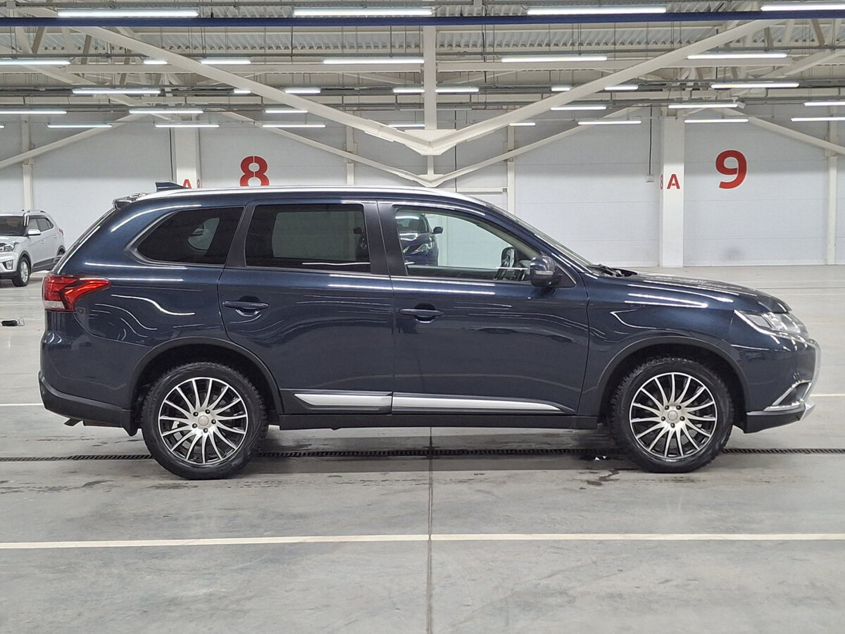 Купить Mitsubishi Outlander III Рестайлинг 2, 2017, 165 032 км, фото №4