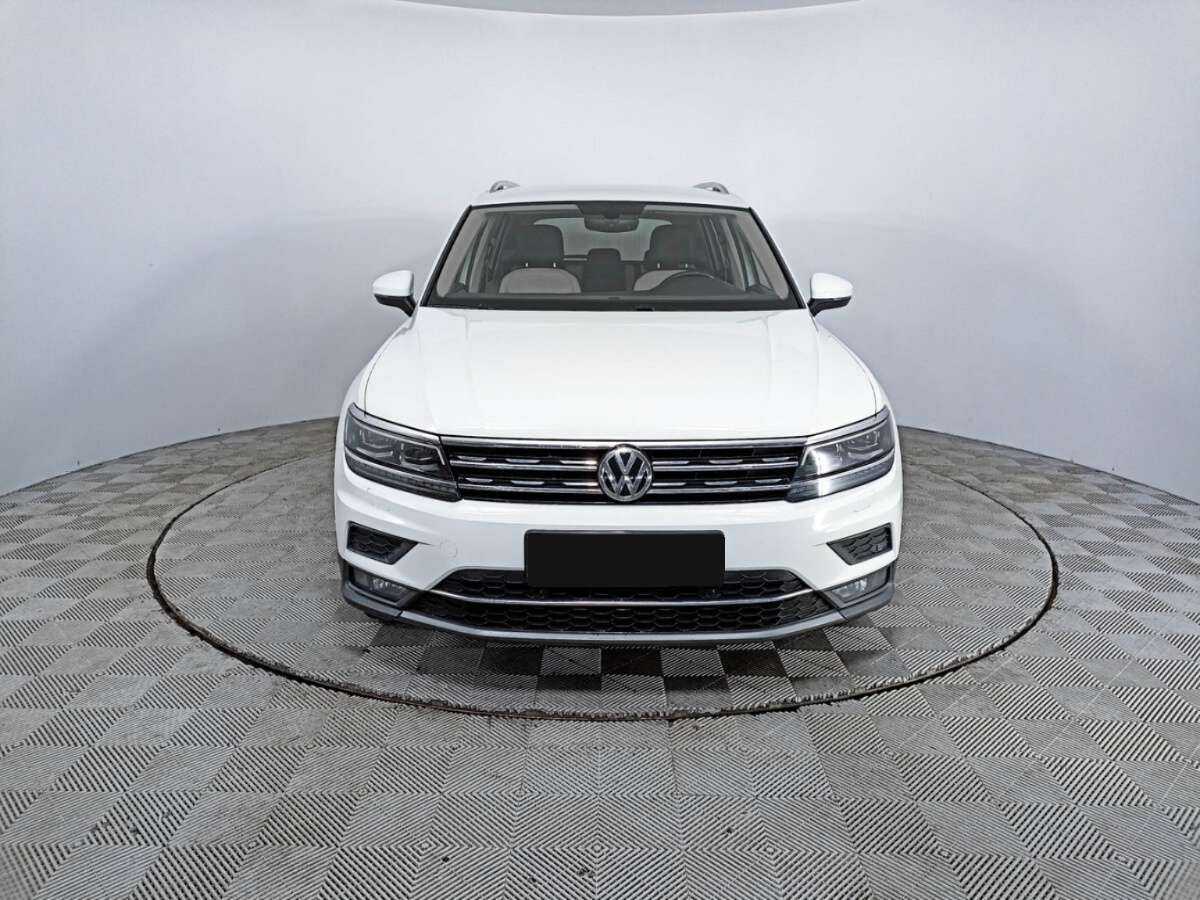 Купить Volkswagen Tiguan, 2017, 128 567 км, фото №2