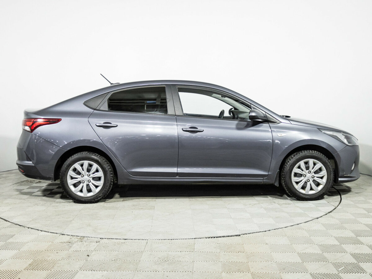 Купить Hyundai Solaris II Рестайлинг, 2021, 82 000 км, фото №4