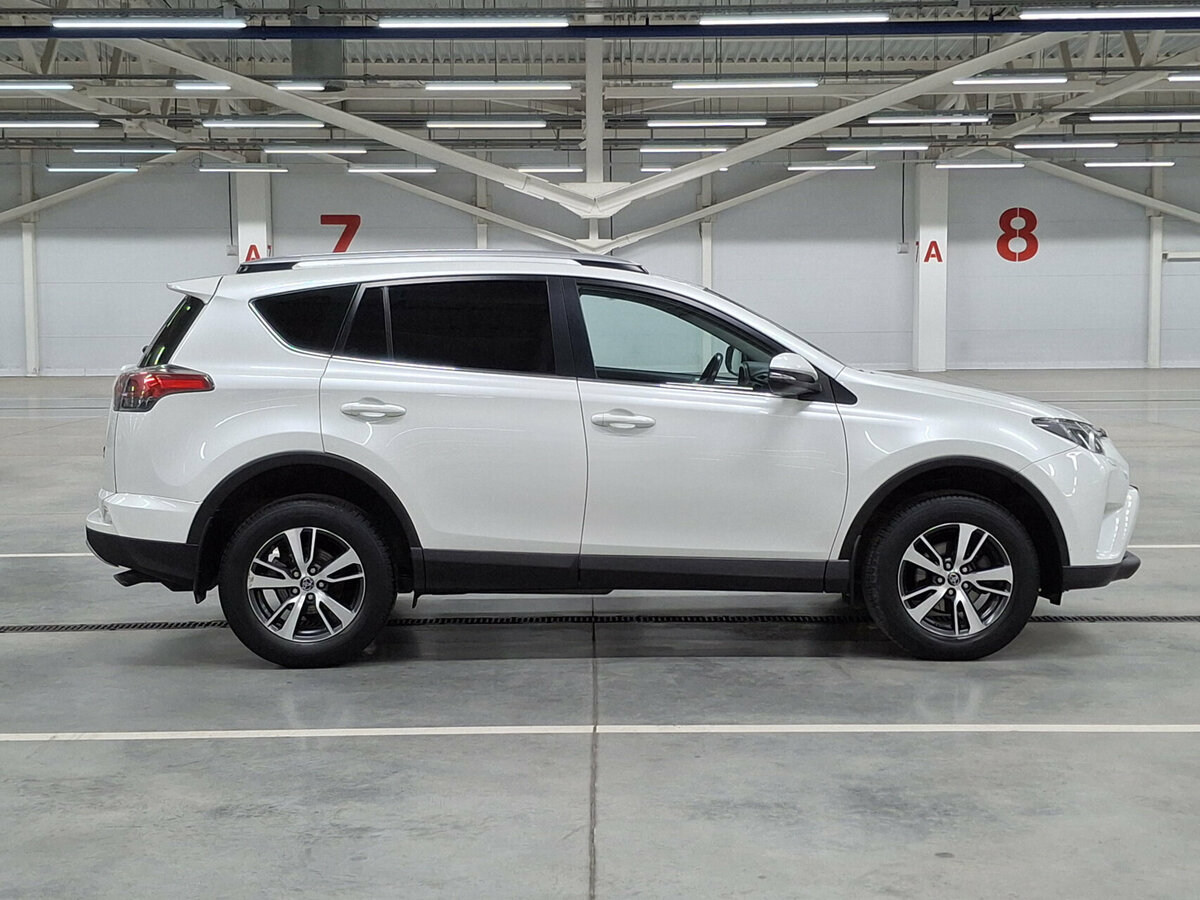 Купить Toyota RAV4 IV (XA40) Рестайлинг, 2016, 145 854 км, фото №4