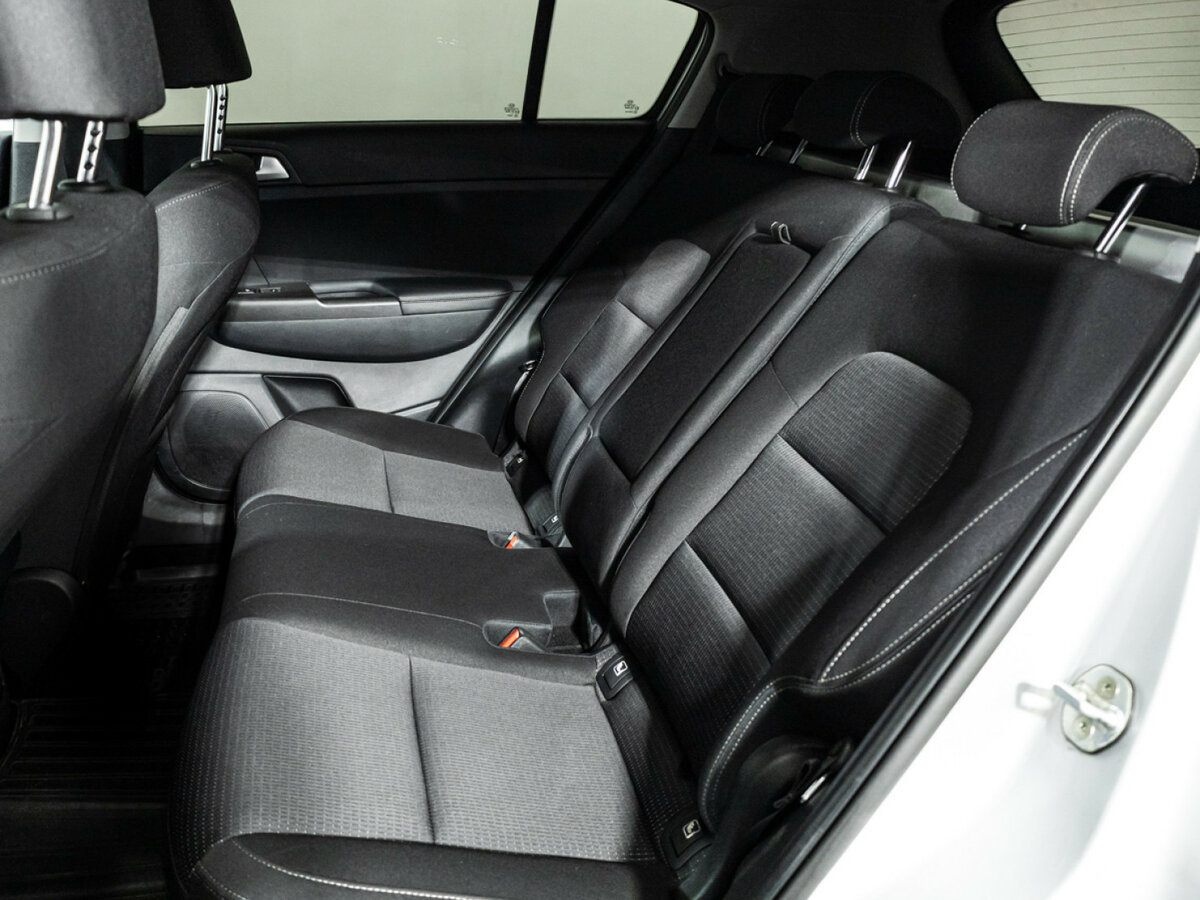 Купить Kia Sportage IV Рестайлинг, 2018, 153 870 км, фото №10