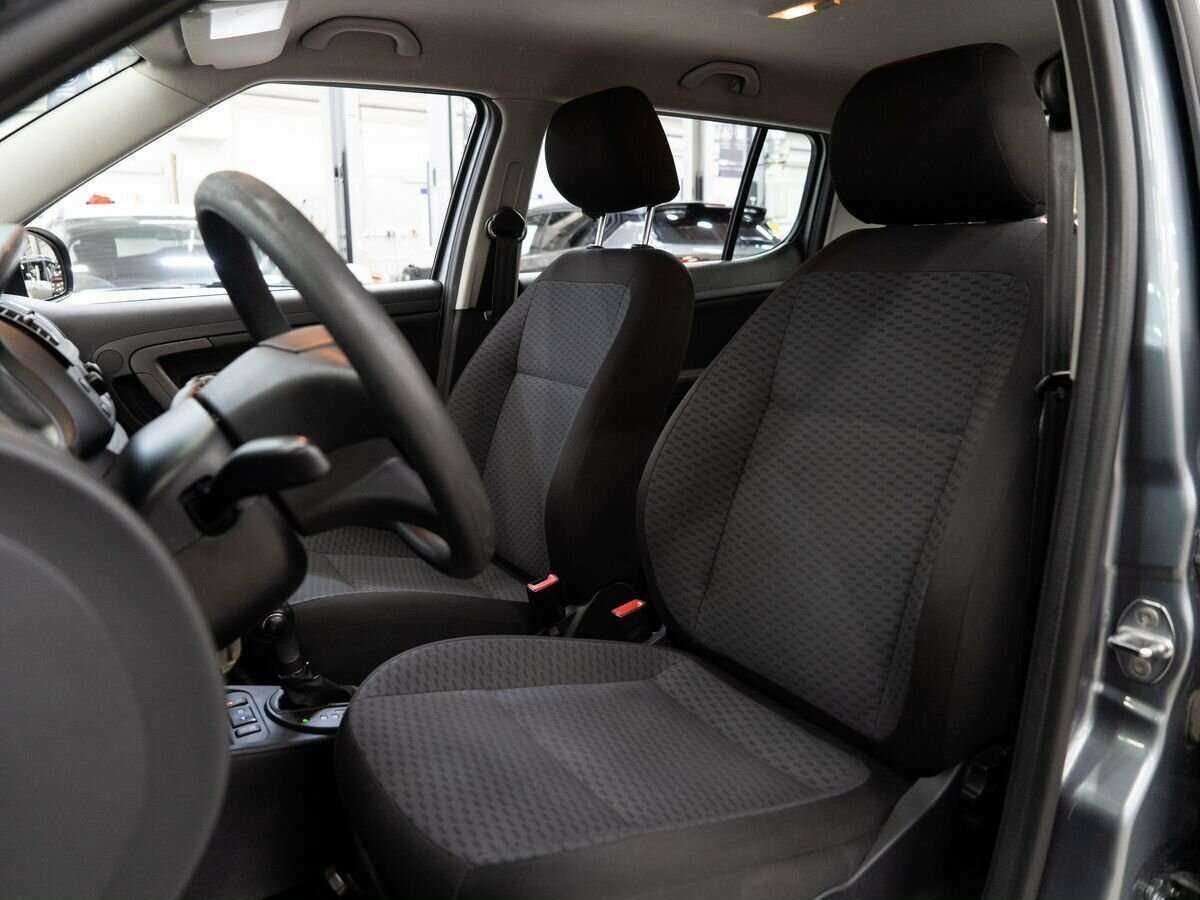 Купить Skoda Fabia, 2012, 198 300 км, фото №6