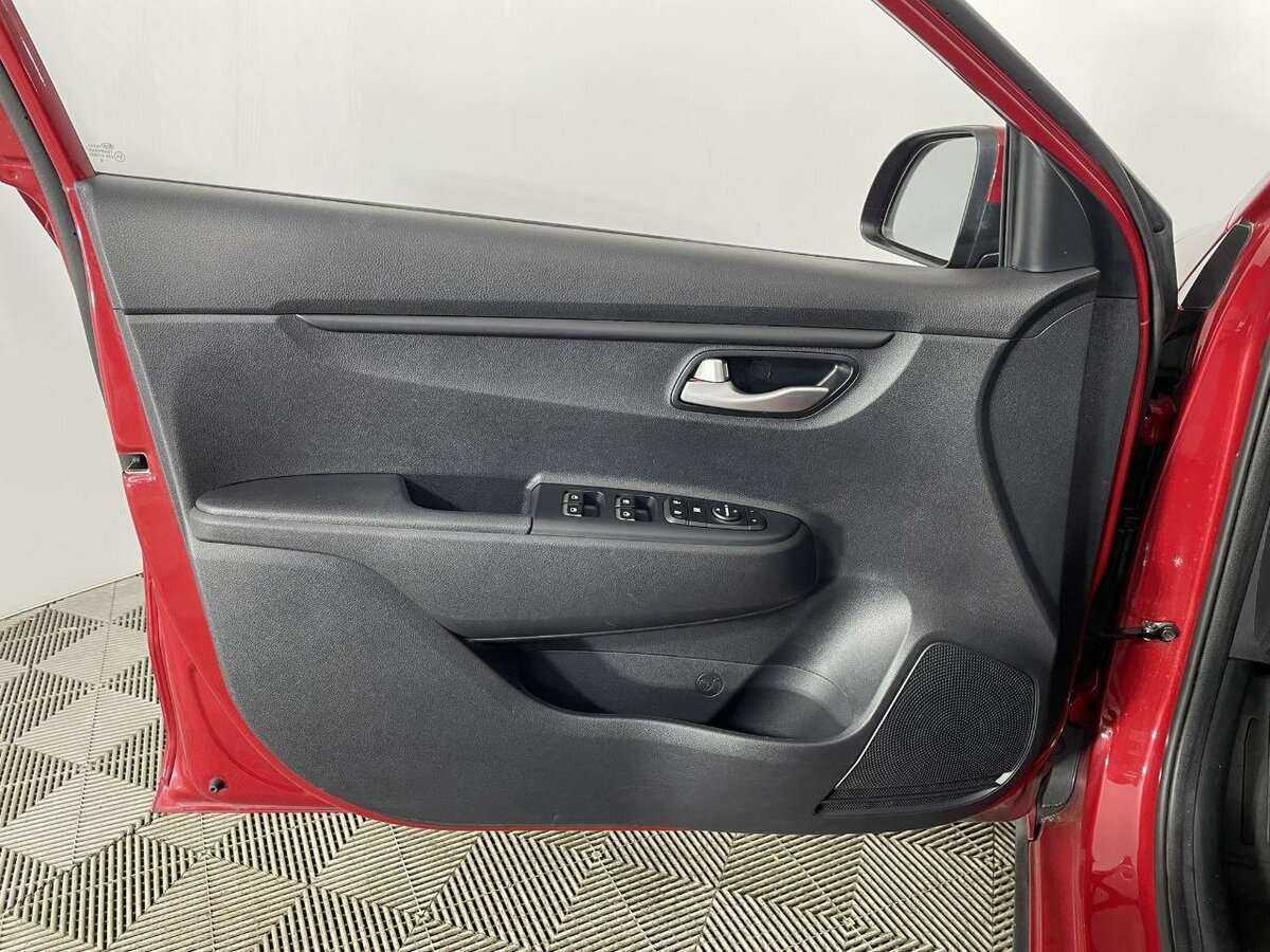 Купить Kia Rio X-Line, 2019, 117 539 км, фото №8