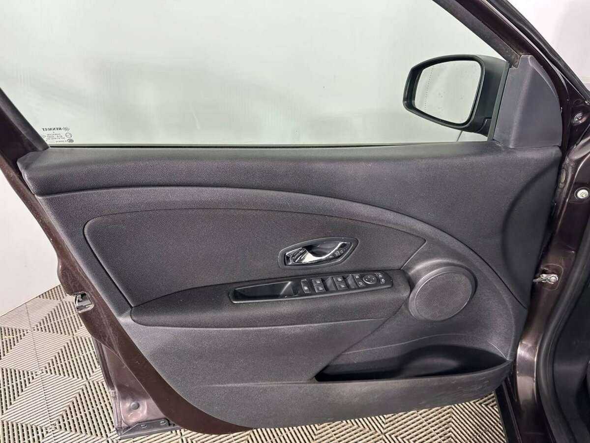 Купить Renault Fluence, 2014, 76 699 км, фото №8