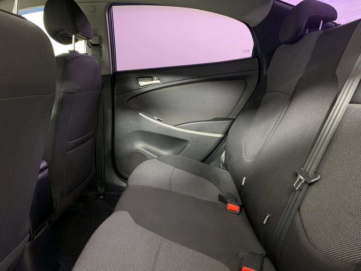 Купить Hyundai Solaris, 2012, 170 379 км, фото №16