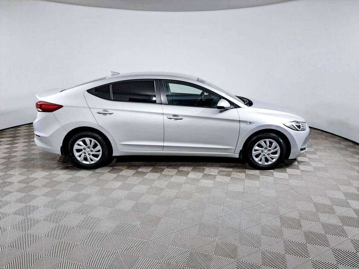Купить Hyundai Elantra, 2017, 133 552 км, фото №4