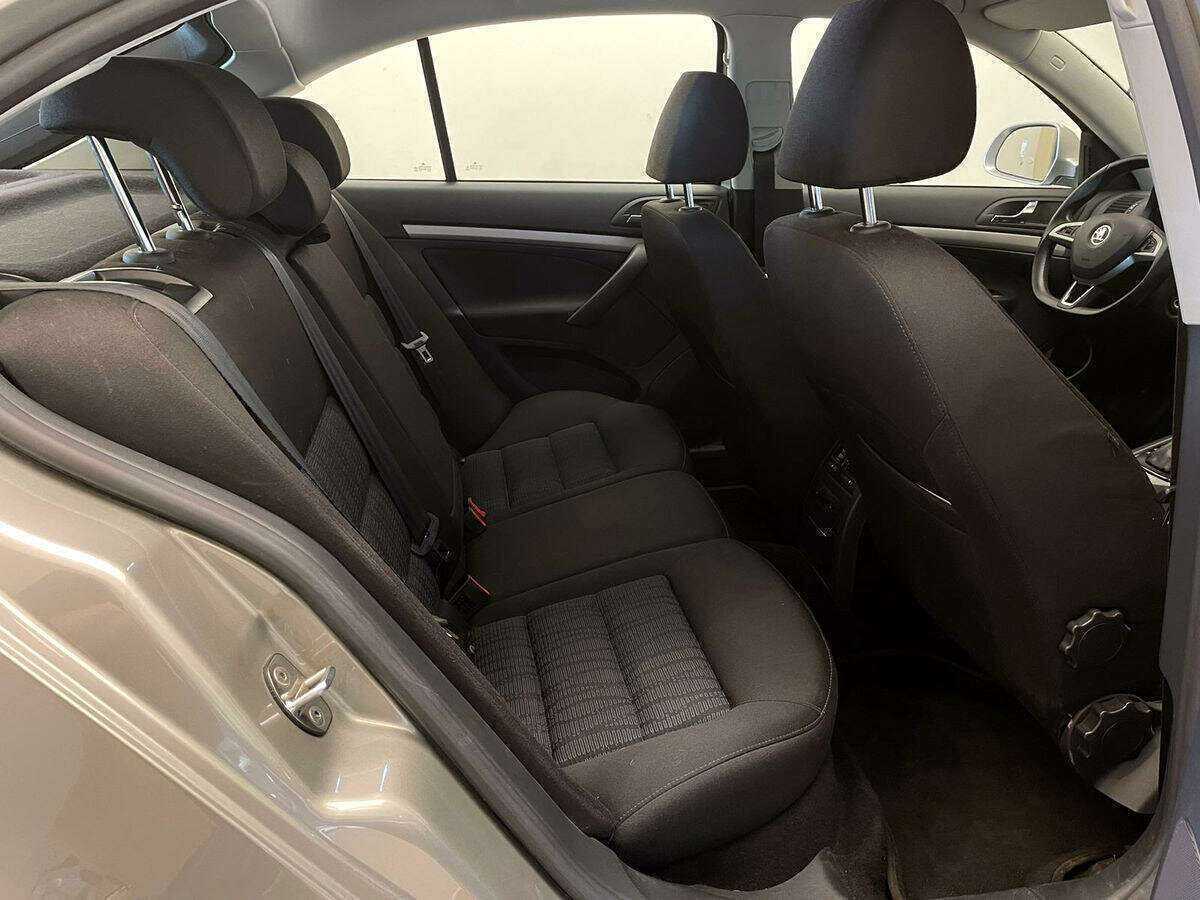 Купить Skoda Octavia, 2012, 117 676 км, фото №7