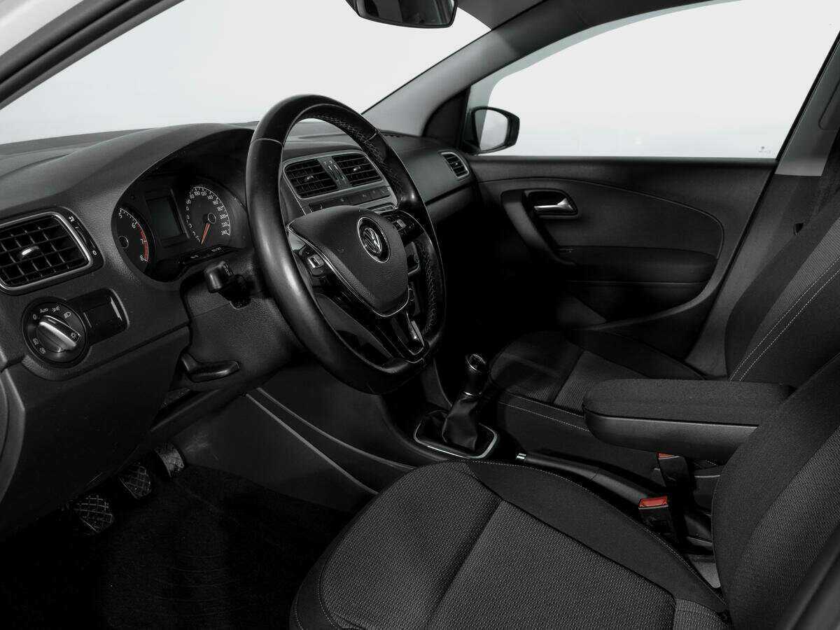 Купить Volkswagen Polo, 2018, 92 533 км, фото №13