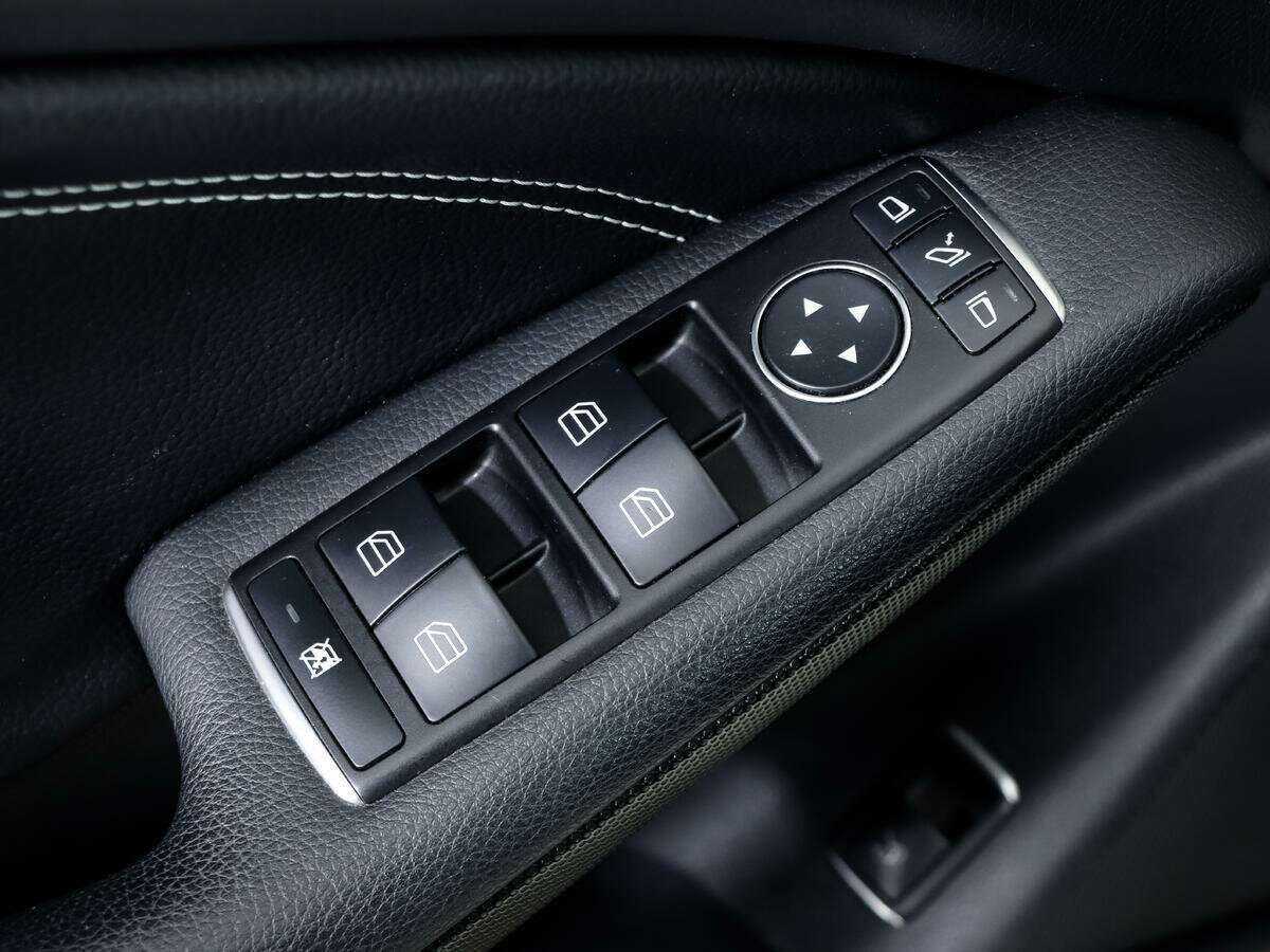 Купить Mercedes-Benz CLA 200, 2015, 135 500 км, фото №16