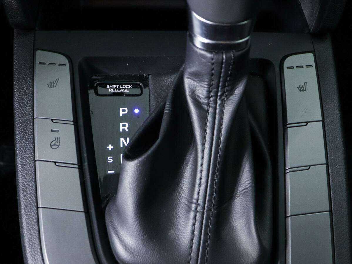 Купить Hyundai Elantra, 2020, 42 303 км, фото №11