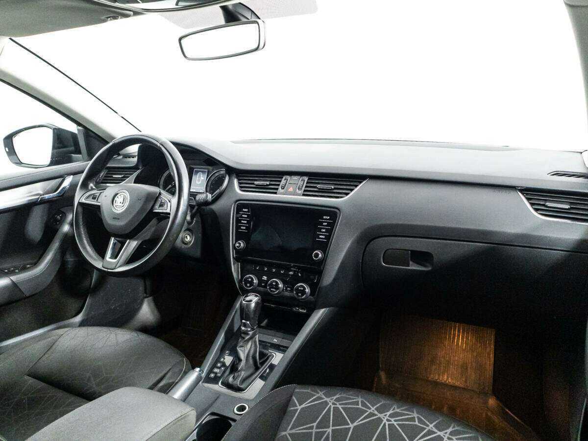 Купить Skoda Octavia, 2019, 268 337 км, фото №9