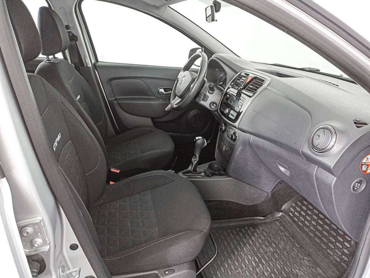 Купить Renault Sandero Stepway, 2017, 82 437 км, фото №9