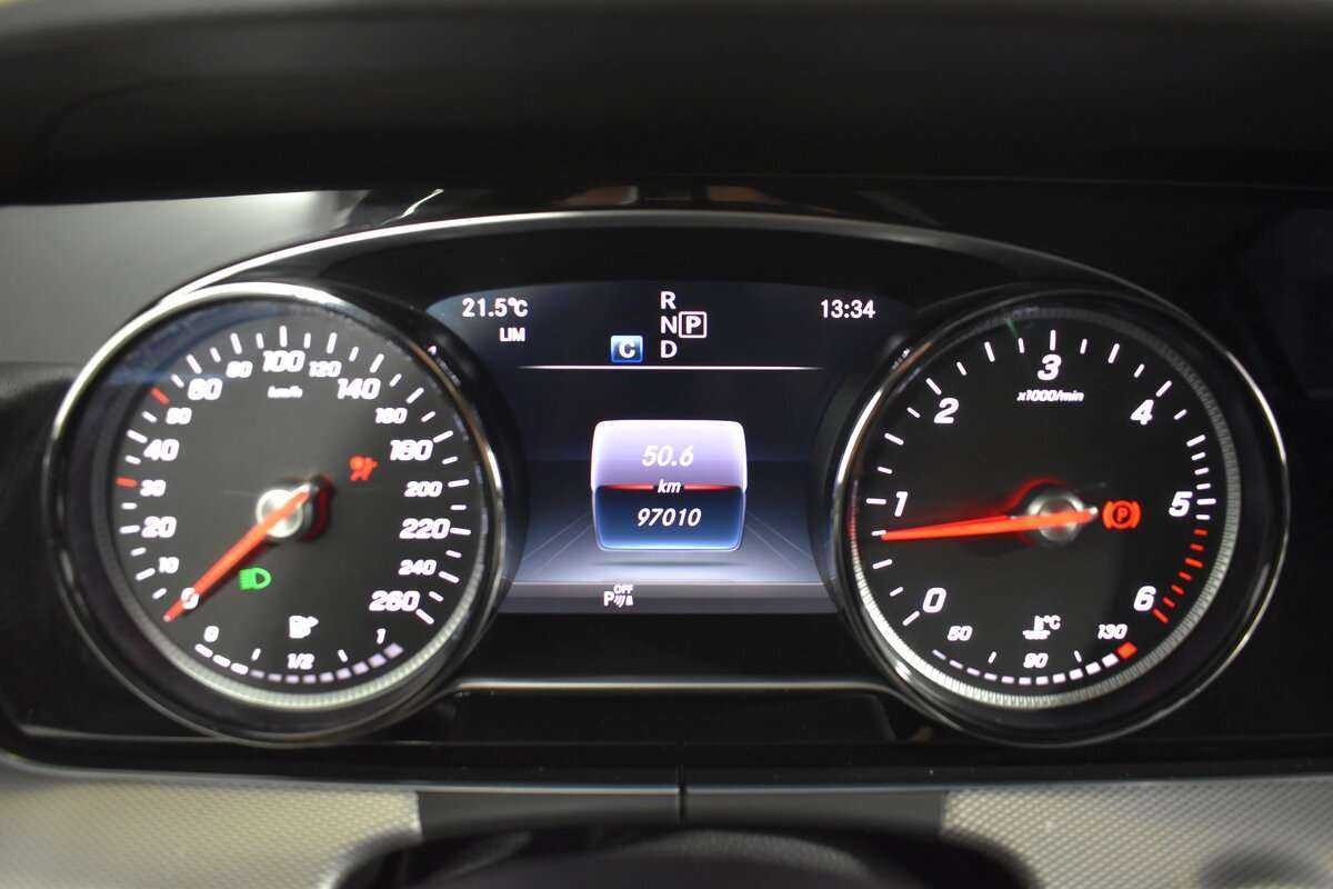Купить Mercedes-Benz E-Класс 200 d, 2018, 97 000 км, фото №16