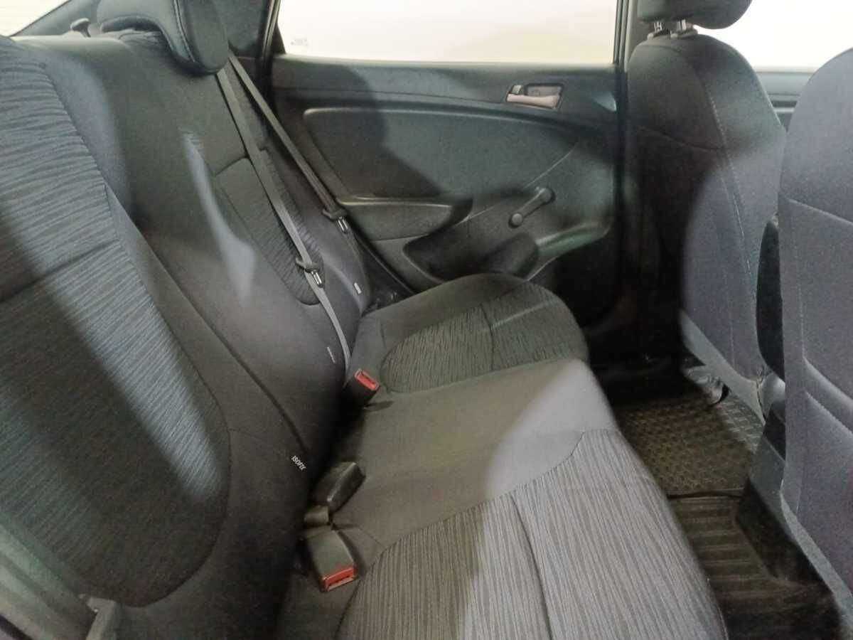 Купить Hyundai Solaris, 2016, 165 733 км, фото №11