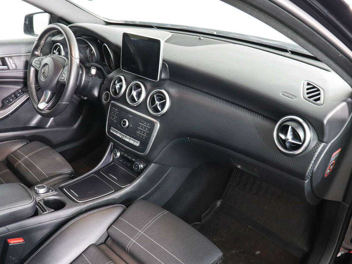 Купить Mercedes-Benz A-Класс 180, 2016, 99 298 км, фото №10