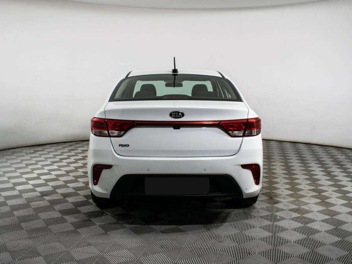 Купить Kia Rio, 2018, 157 538 км, фото №5