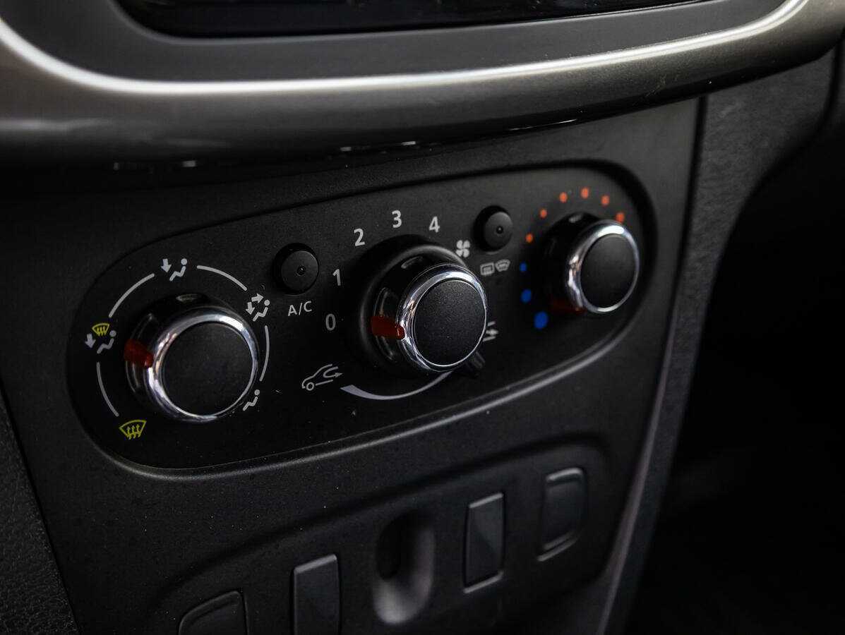 Купить Renault Logan Stepway, 2019, 173 021 км, фото №14