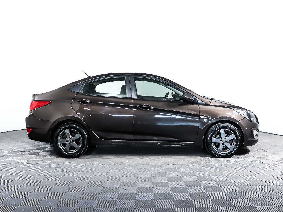 Купить Hyundai Solaris, 2016, 39 014 км, фото №4