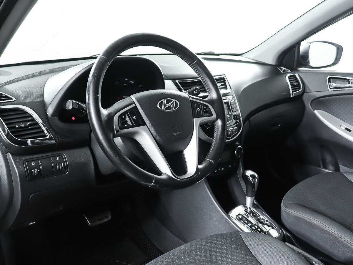 Купить Hyundai Solaris, 2012, 178 384 км, фото №12