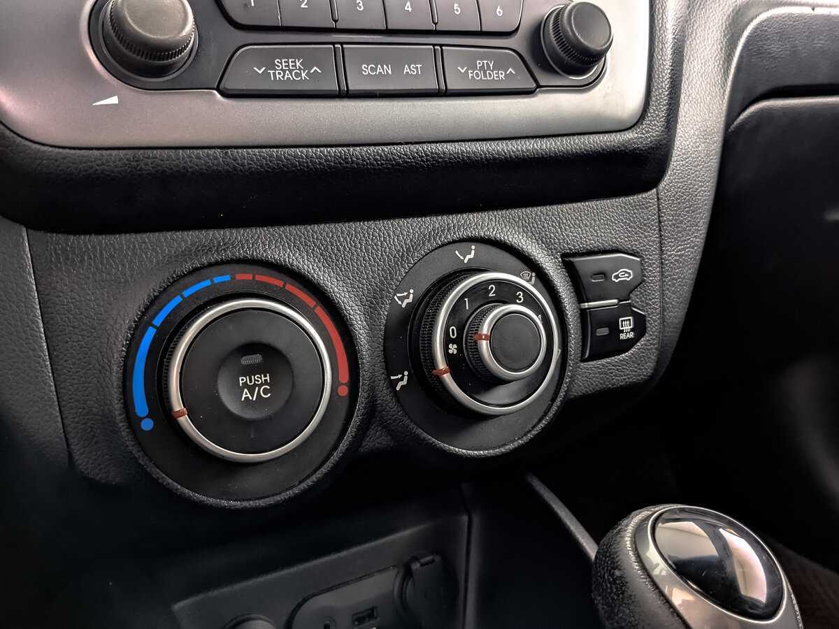 Купить Kia Rio, 2014, 108 008 км, фото №17