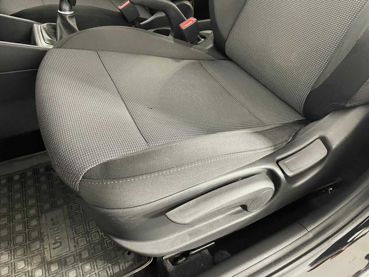 Купить Hyundai Solaris, 2017, 215 449 км, фото №10