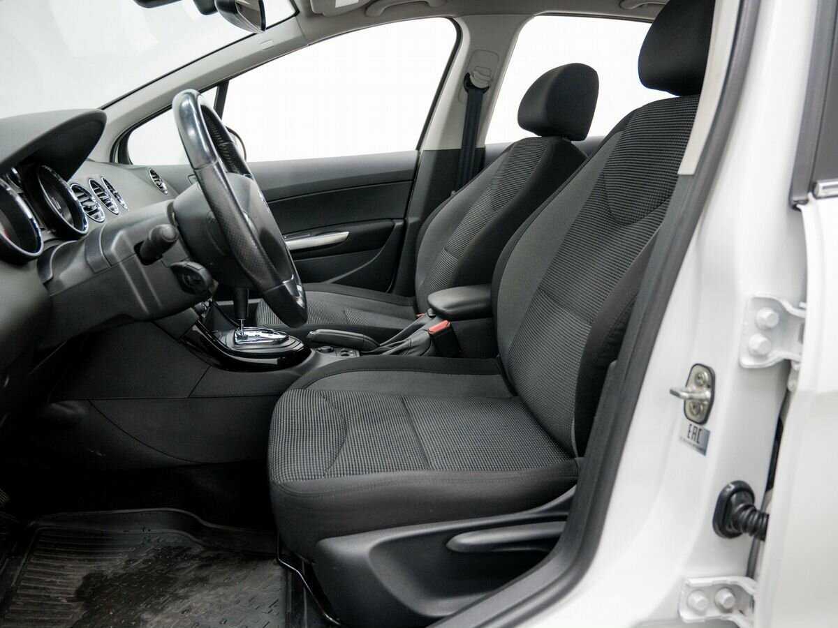 Купить Peugeot 408, 2017, 129 611 км, фото №14