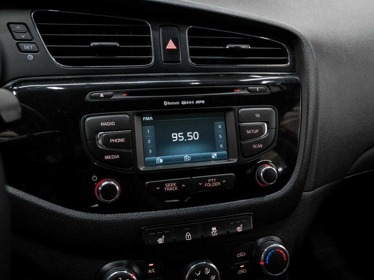 Купить Kia Ceed, 2014, 196 212 км, фото №20