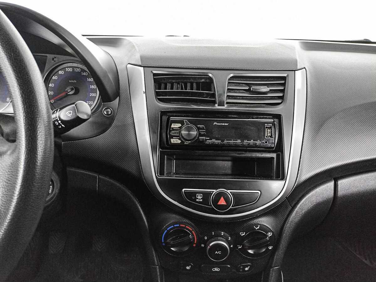 Купить Hyundai Solaris, 2015, 202 110 км, фото №13