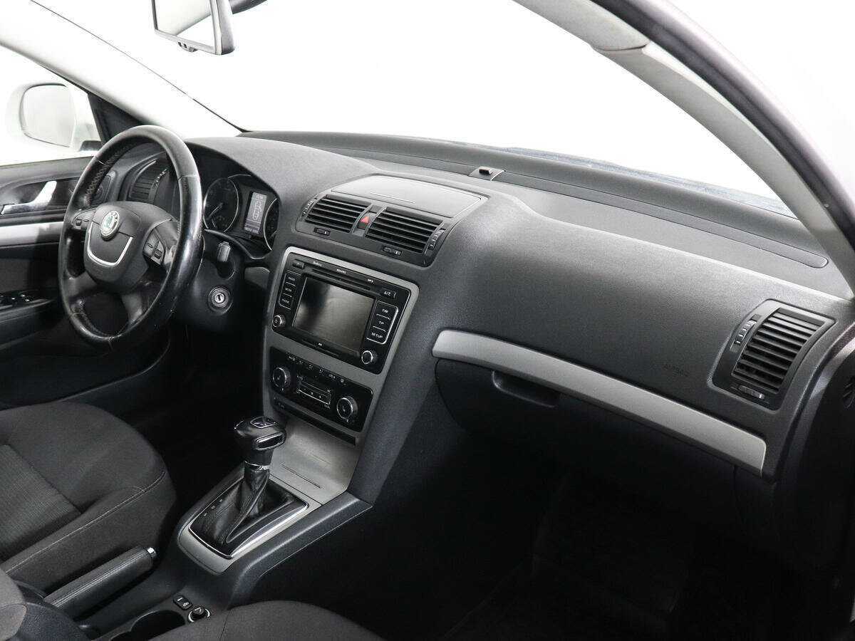 Купить Skoda Octavia, 2012, 190 313 км, фото №10