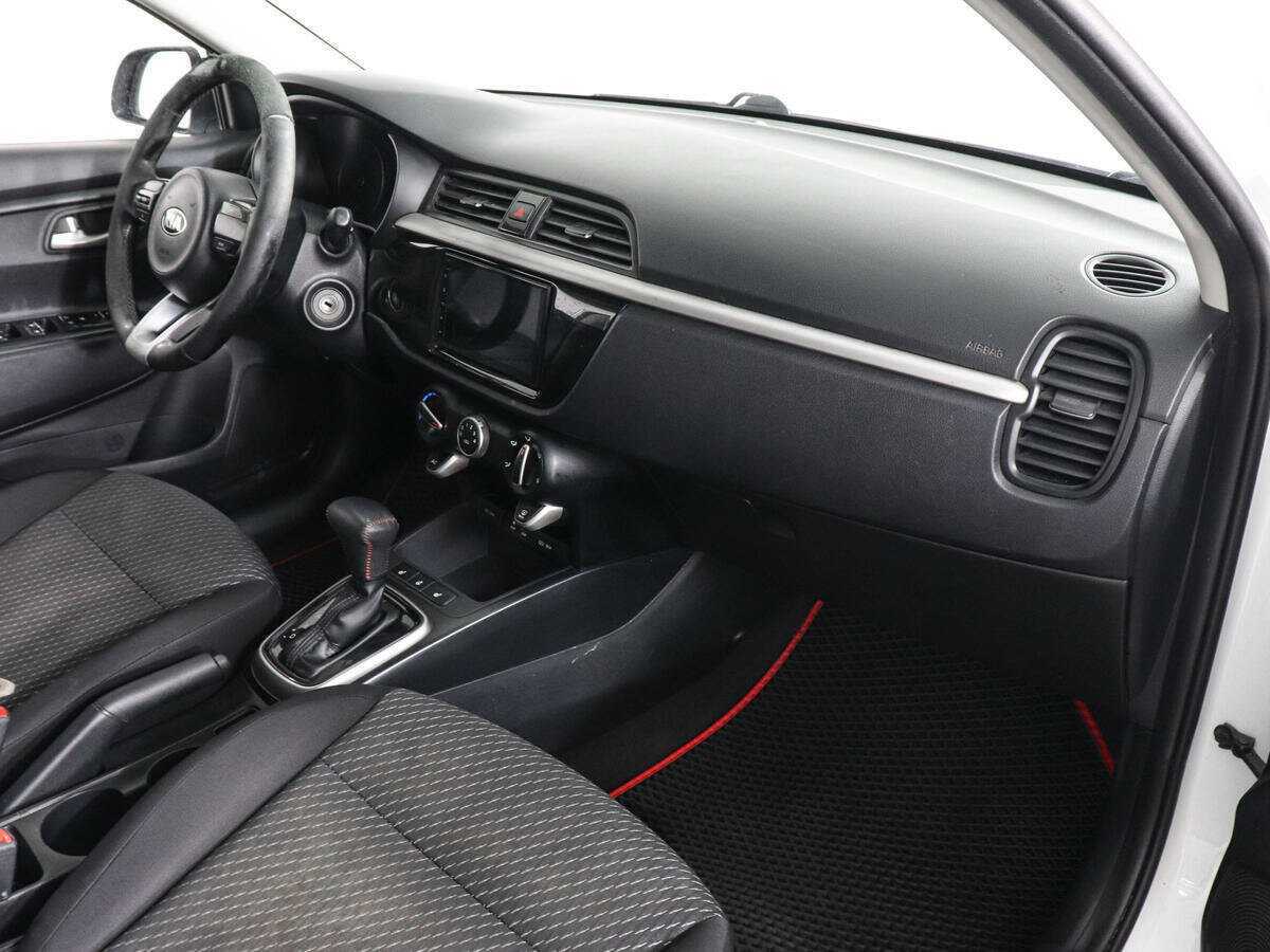 Купить Kia Rio, 2017, 353 008 км, фото №6