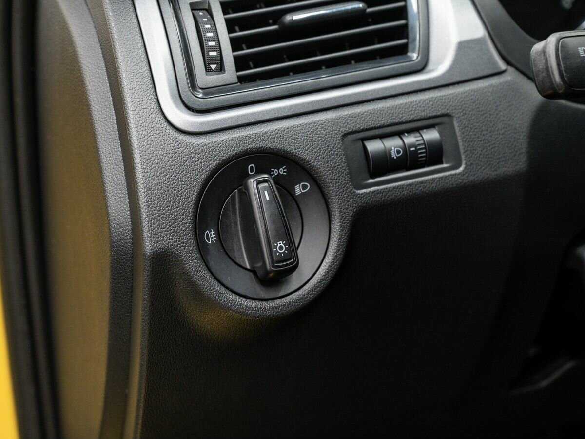 Купить Skoda Rapid, 2017, 122 000 км, фото №17