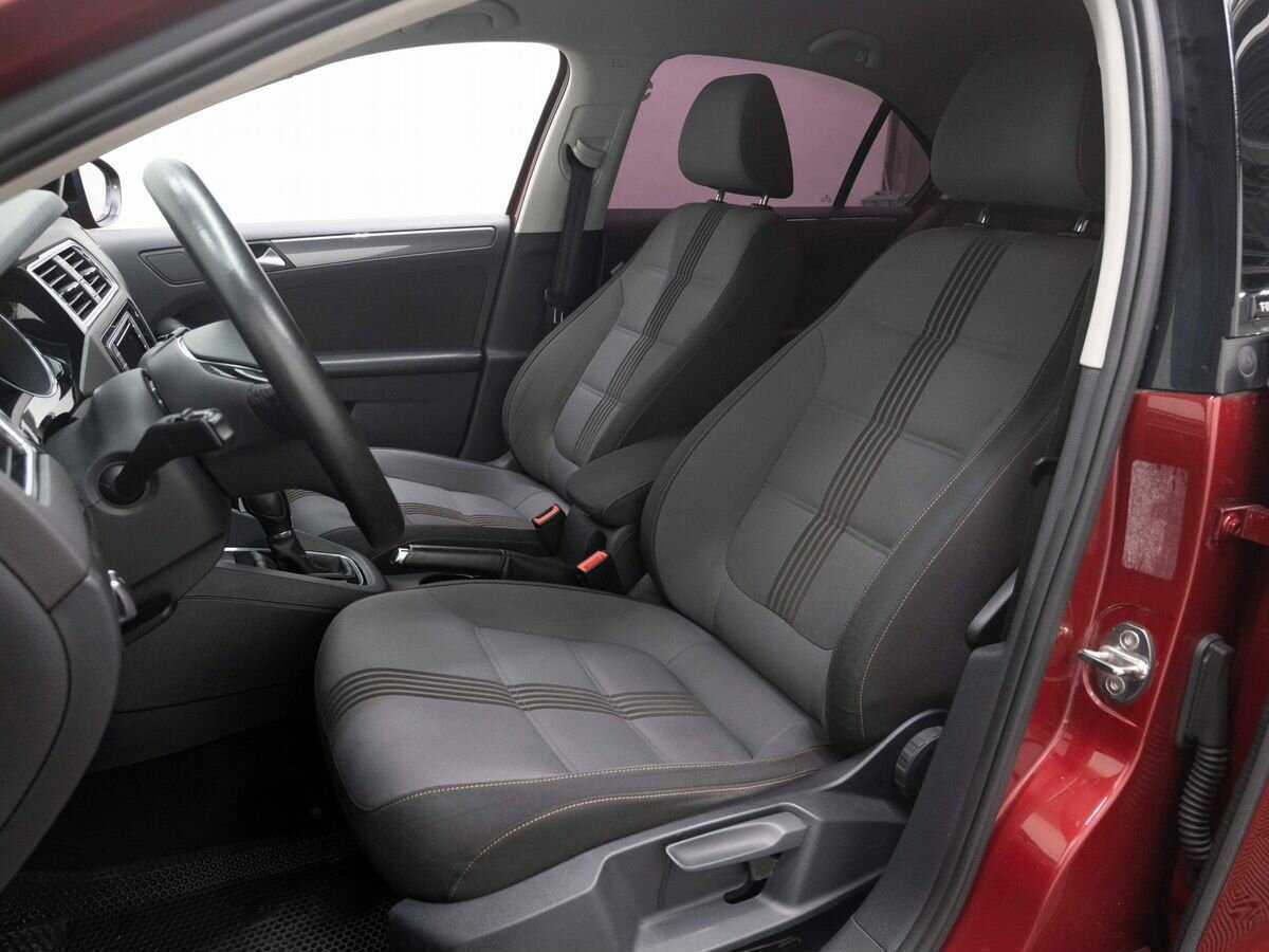 Купить Volkswagen Jetta, 2016, 170 000 км, фото №8